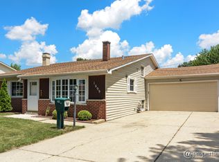1699 Keating St, Glendale Heights, IL