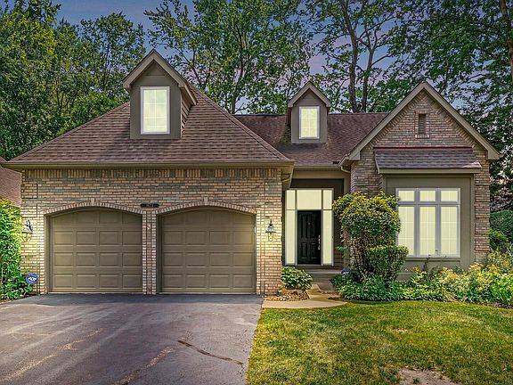 2nd image of 1623 Rockwood Ln