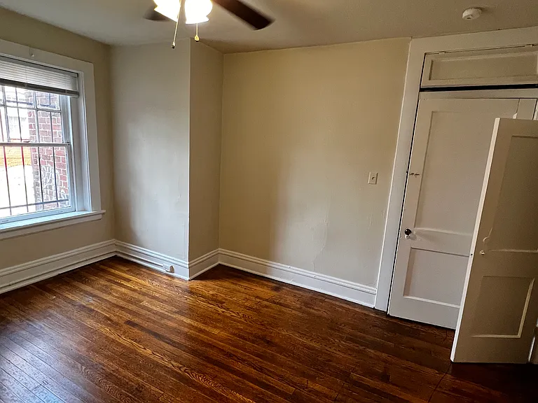 1604 Grove Ave #1 — Photo 5