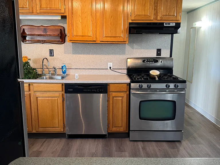 3503 Cottage St — Photo 8