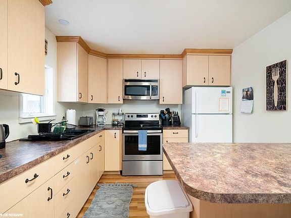 So much cabinet space!