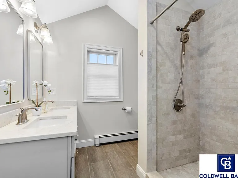 6 Risley Rd — Photo 14