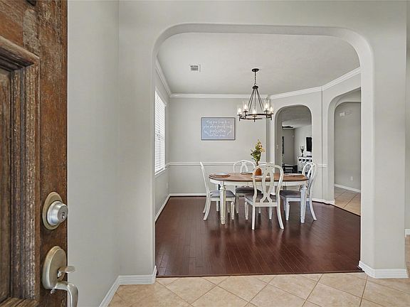 5th image of 2886 Milano Ln