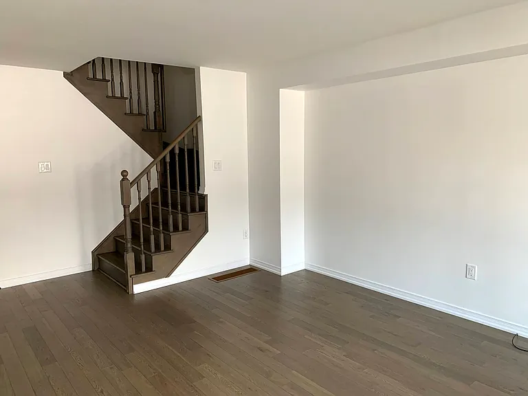 7733 Dockweed Dr — Photo 5