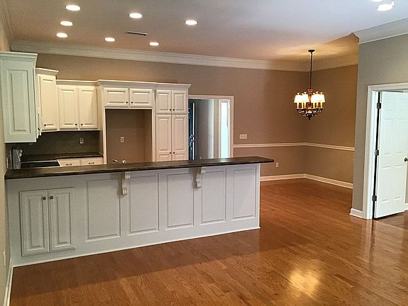 Kitchen & Dining Room