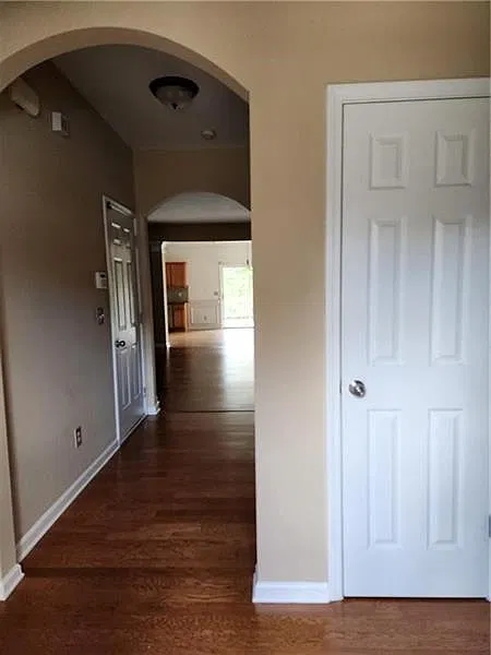 3 bed, 2.5 bath, 1856 sqft, $2,200 — Photo 4