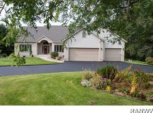 4511 E Woodfield Rd, Eau Claire, WI 54701