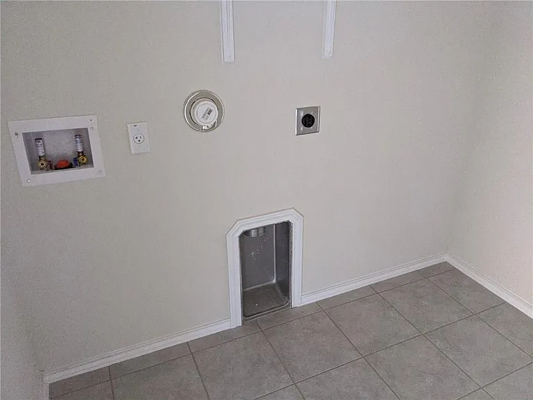 1013 Cliffbrake Way — Photo 14