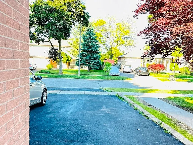 36 Castor Cres #BASEMENT — Photo 7