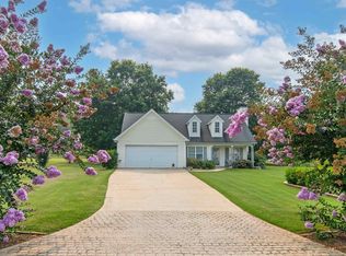 50 McIntosh Estates Ct, Sharpsburg, GA