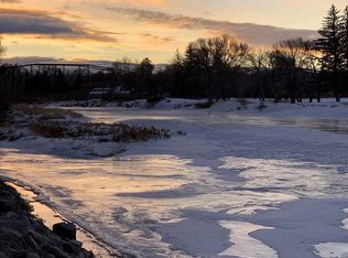 105 Richards Rd, Saratoga, WY 82331