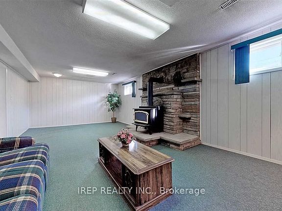 5th image of 94 Iangrove Ter #Basement