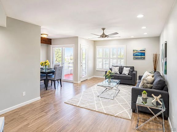 2nd image of 3023 Barnard St Unit 3