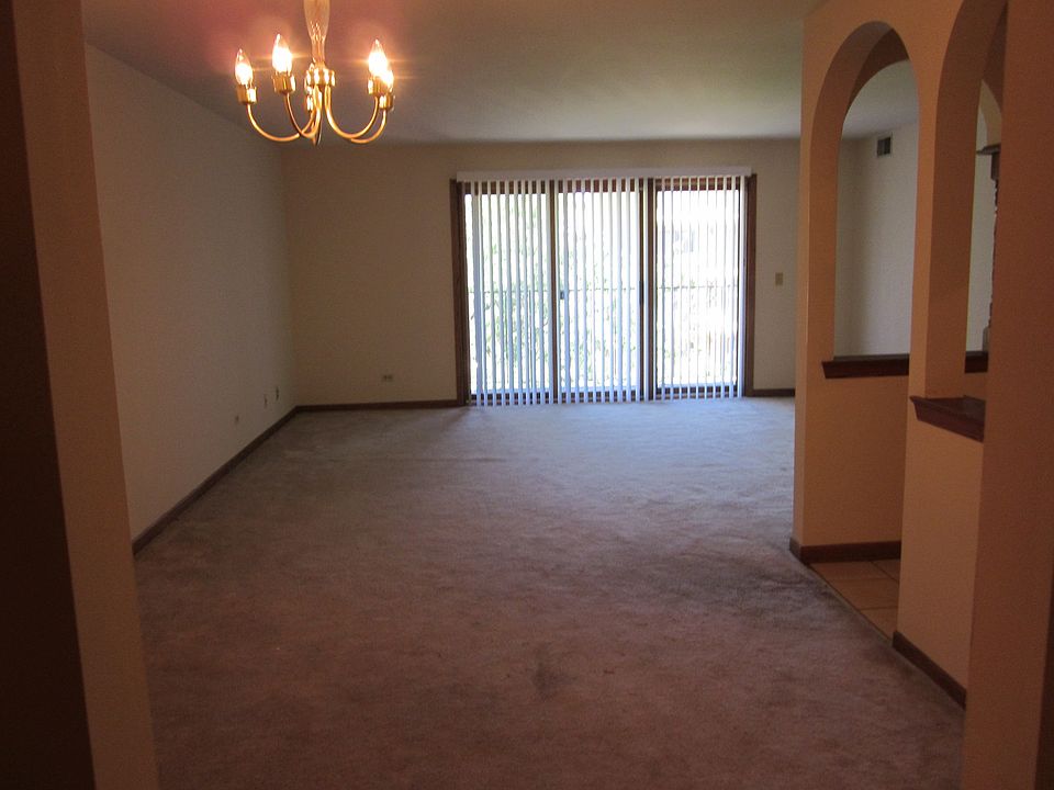 2nd image of 1433 Ashland Ave APT 302