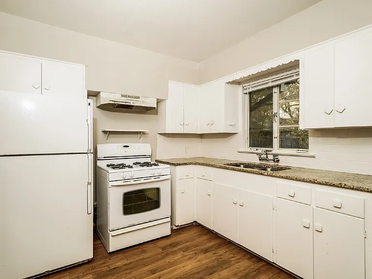2910 Hampton Rd — Photo 12