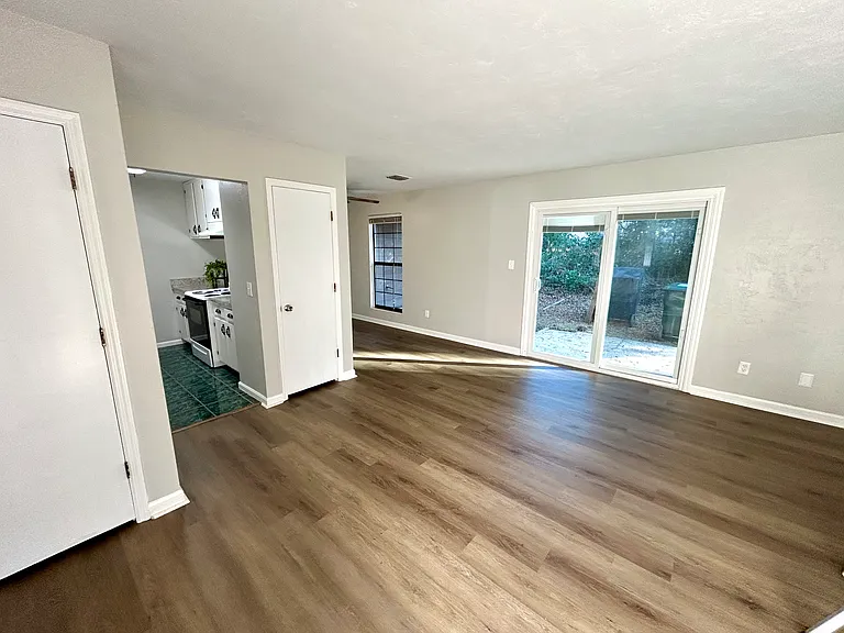 2151 Corinne St #B — Photo 2