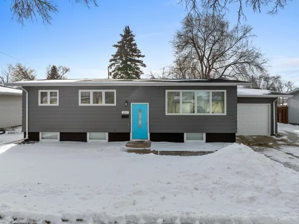 2017 1st Ave SW, Minot, ND 58701