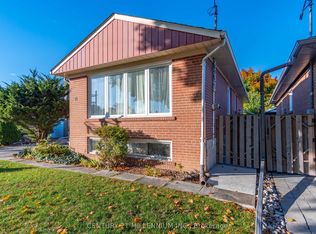 18 Margrath Pl, Toronto, ON M9C 4L2
