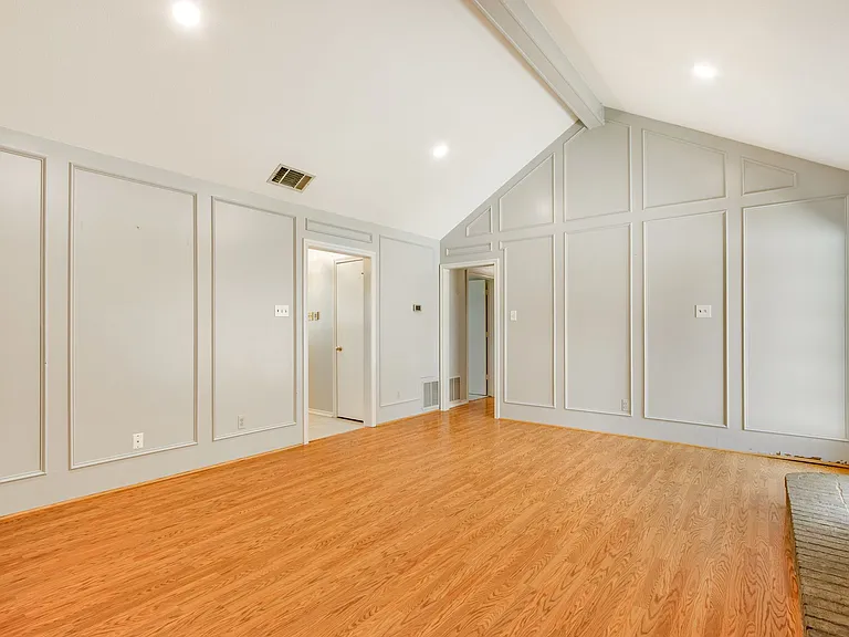 355 Aspenway Dr — Photo 8