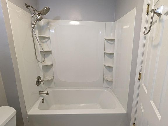 5th image of 8139 Pennington Dr