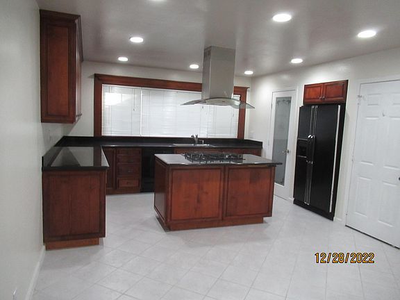 3rd image of 4442 Meadowlark Dr