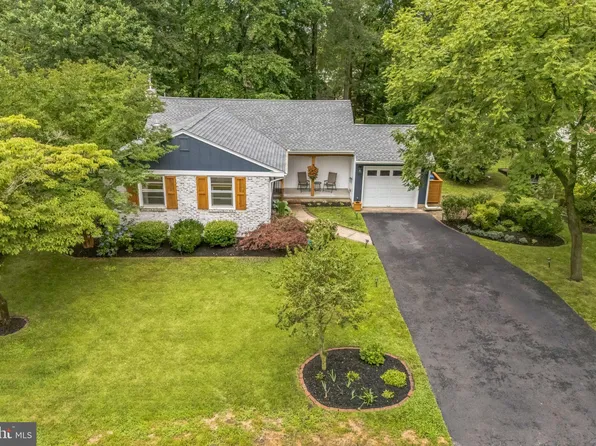 308 Covered Bridge Rd, Cherry Hill, NJ 08034