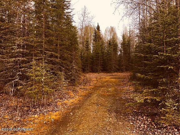 4th image of 4336 Kenai Spur Hwy