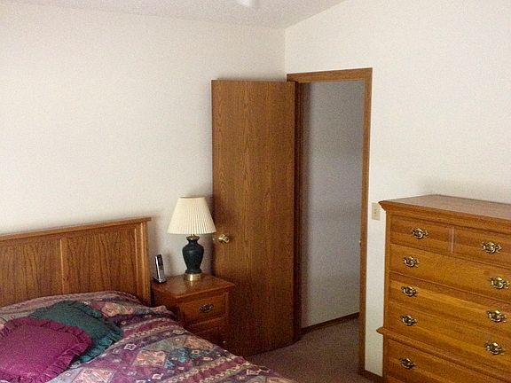 3rd image of 236 S Forester Dr
