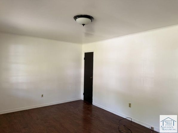 66 Valentine Ct, Martinsville, VA 24112