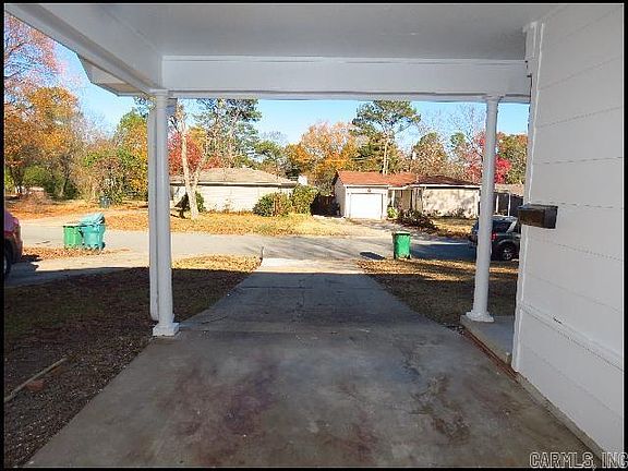 4th image of 9215 Cloverhill Rd