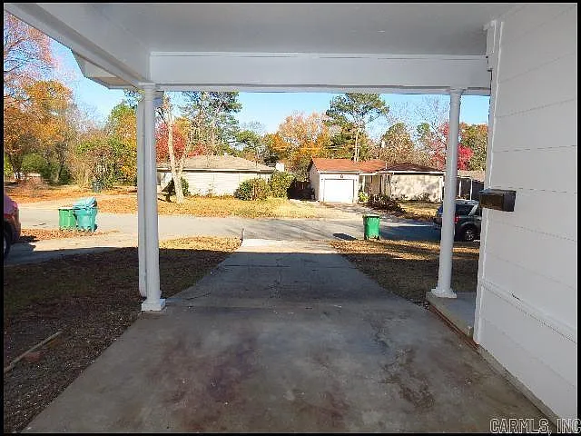 9215 Clover Hill Rd — Photo 4