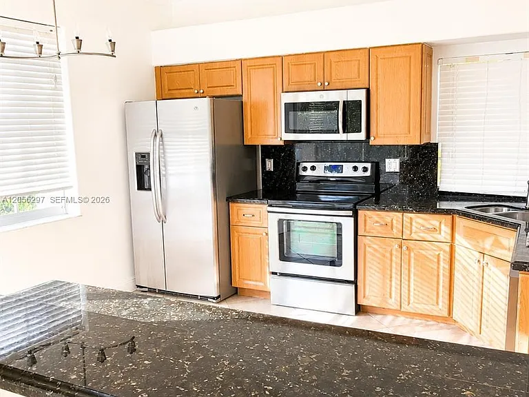 569 Spinnaker — Photo 13