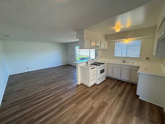 5th image of 8822 N Bank Dr #0