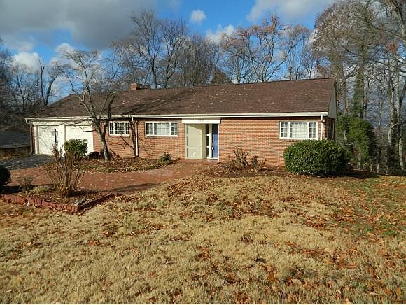 1st image of 3958 Skyland Dr
