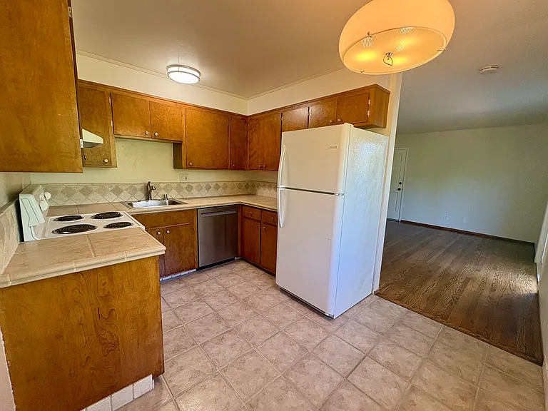 1340 Mills St #3 — Photo 7