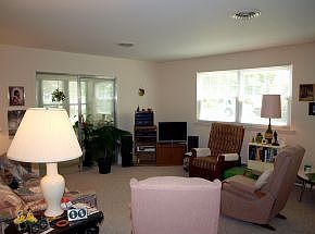 4th image of 21 Penwood Dr #A