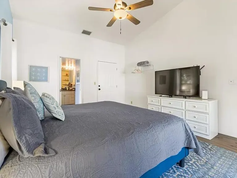 27439 Pollard Dr — Photo 11