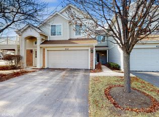 412 E Thornhill Ln, Palatine, IL 60074