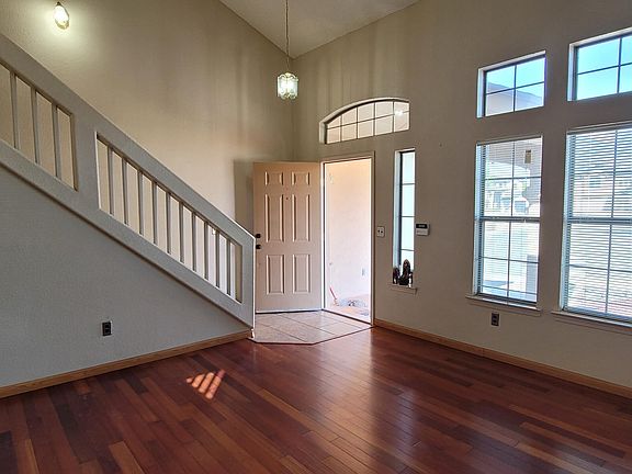5th image of 12280 Heathrow Ct