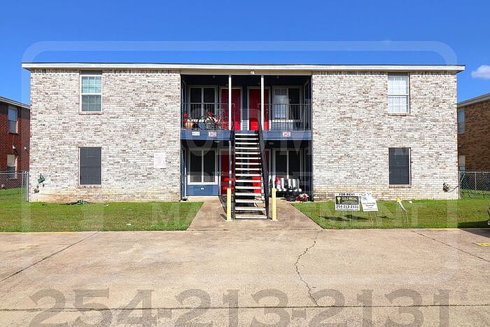 1st image of 3402 Hereford Ln
