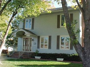 408 N 8th St, Neodesha, KS 66757