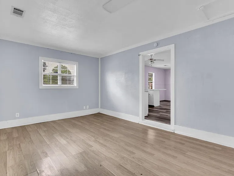 8745 Kimberly Dr — Photo 11