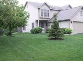 639 Cress Creek Ln, Crystal Lake, IL 60014