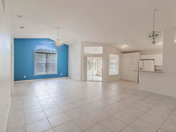3rd image of 2454 Saint Johns Ln
