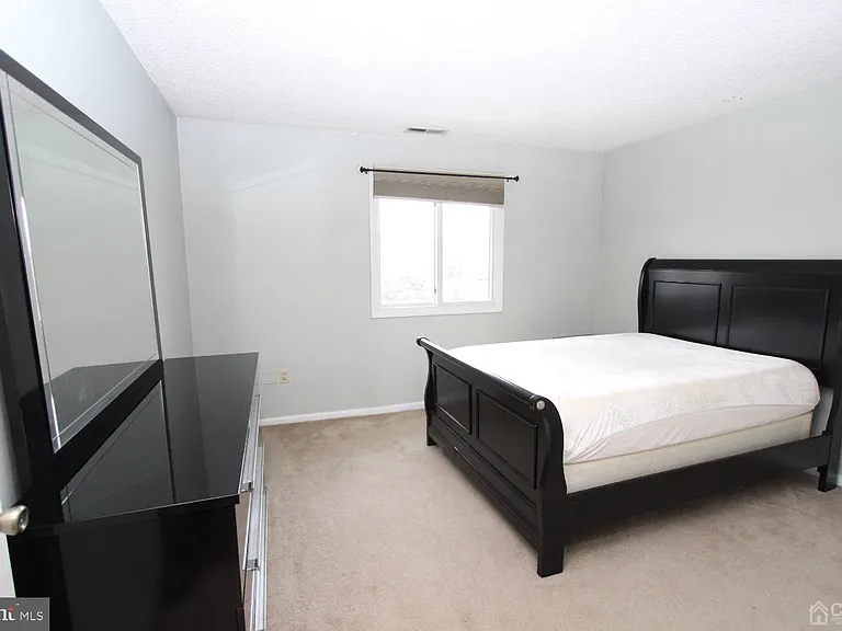 5015 Ravens Crest Dr — Photo 15
