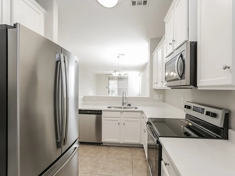 2202 W Gold Dust Ave — Photo 8