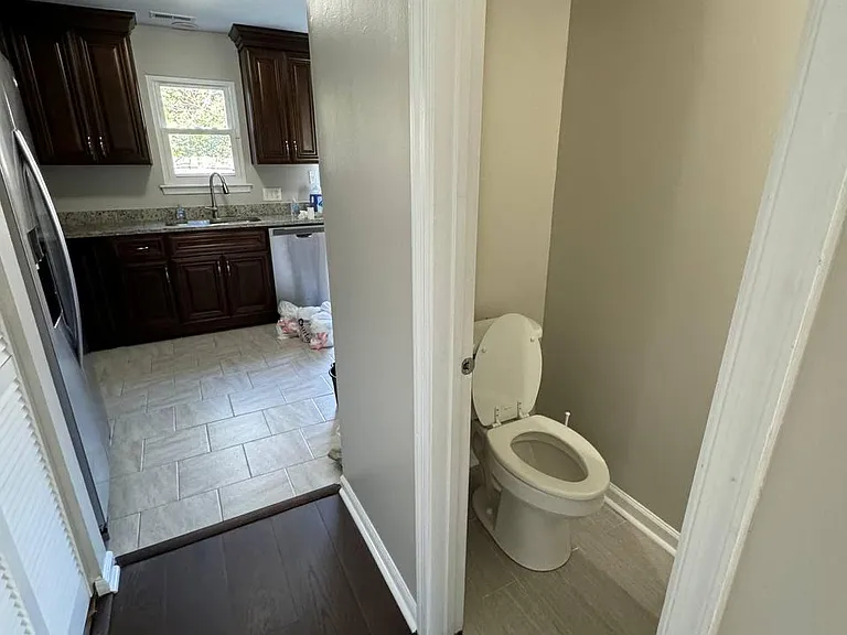 617 Fox Creek Ct — Photo 8