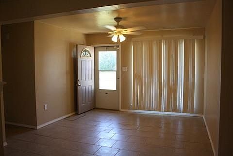 2nd image of 419 NW Greenmeadow Dr