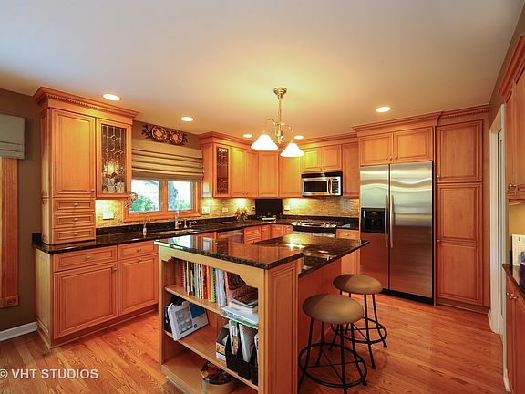 4th image of 1315 Kingsley Dr