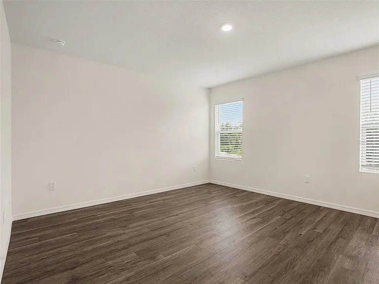 3377 Wakefield Dr — Photo 8